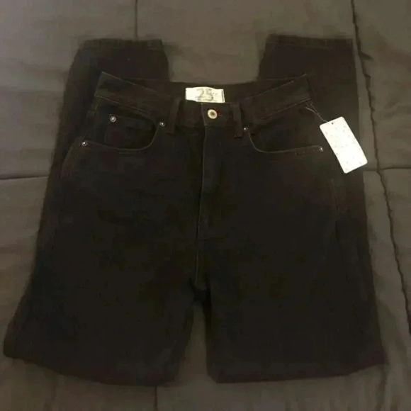 New‼️Free People Stovepipe Jeans in Black Out - Picture 4 of 9